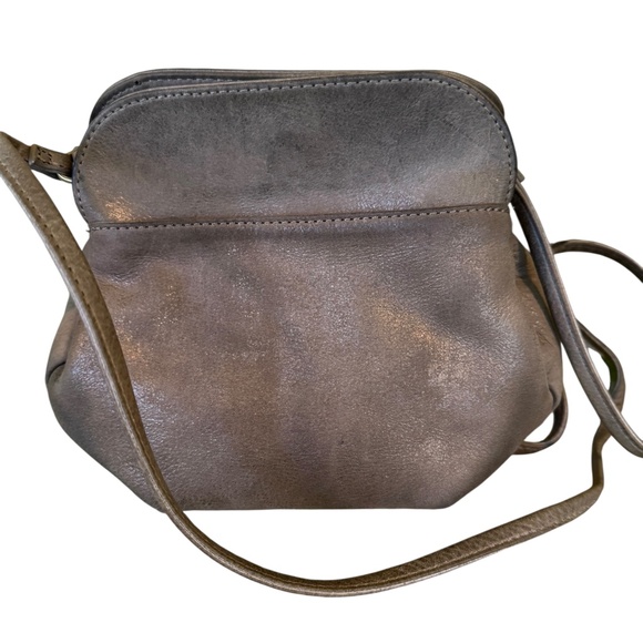 HOBO Birdy steel leatherCrossbody w fringe tassel closure - Picture 2 of 12